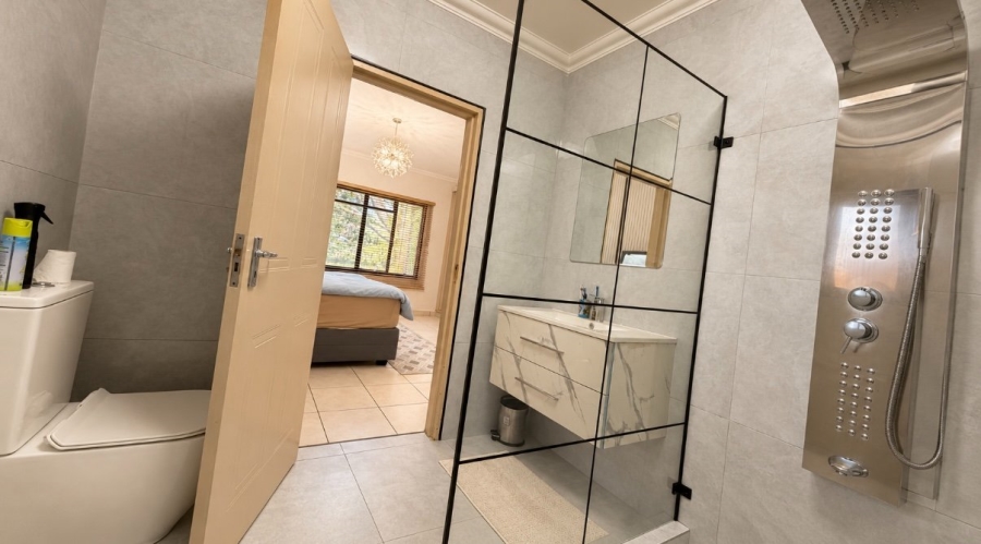 4 Bedroom Property for Sale in St Michaels On Sea KwaZulu-Natal