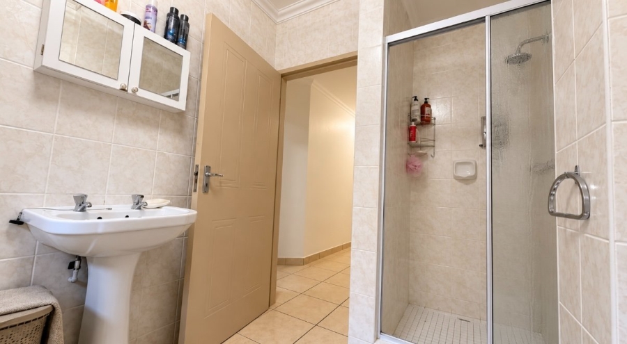 4 Bedroom Property for Sale in St Michaels On Sea KwaZulu-Natal