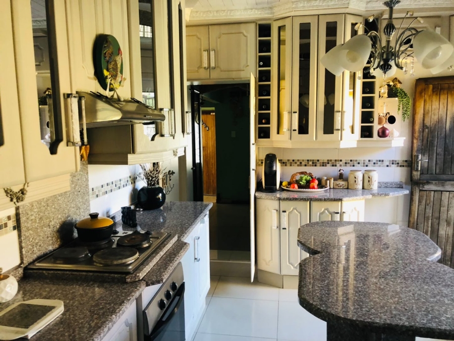4 Bedroom Property for Sale in Osizweni KwaZulu-Natal