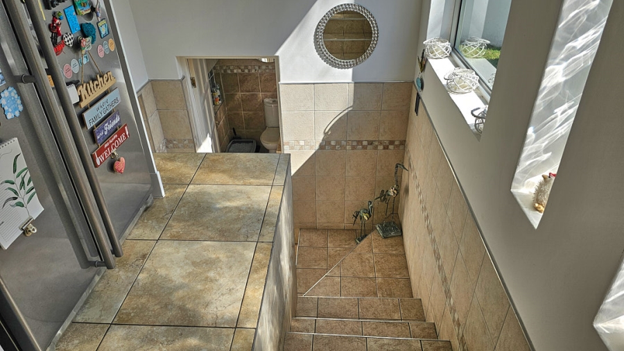 4 Bedroom Property for Sale in Uvongo KwaZulu-Natal