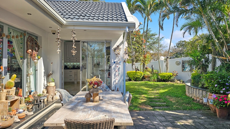 4 Bedroom Property for Sale in Uvongo KwaZulu-Natal