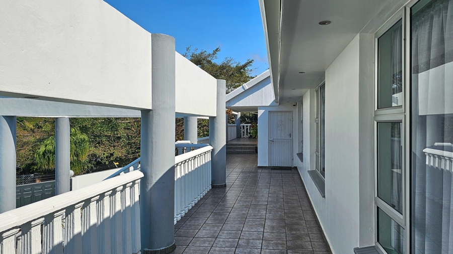 4 Bedroom Property for Sale in Uvongo KwaZulu-Natal