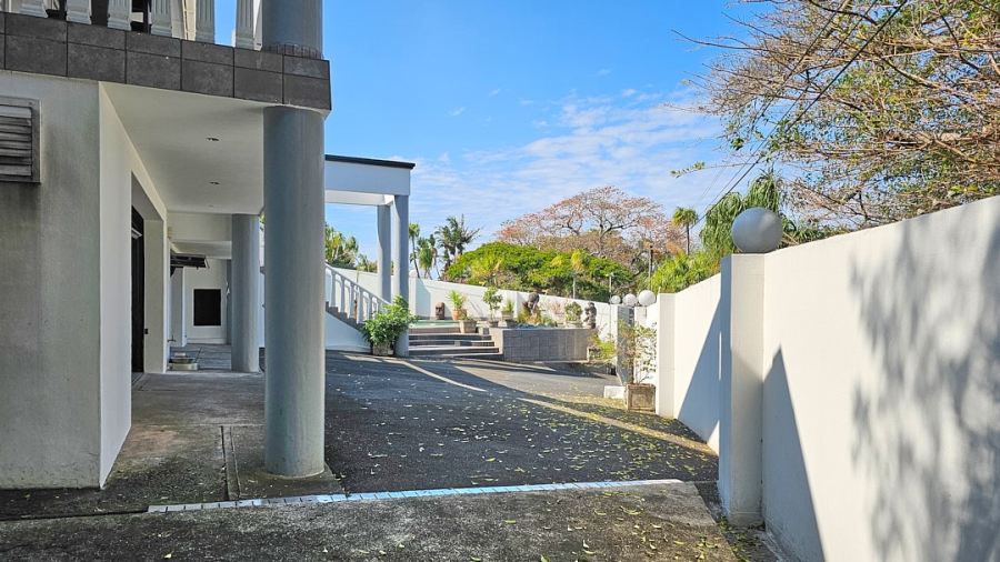 4 Bedroom Property for Sale in Uvongo KwaZulu-Natal