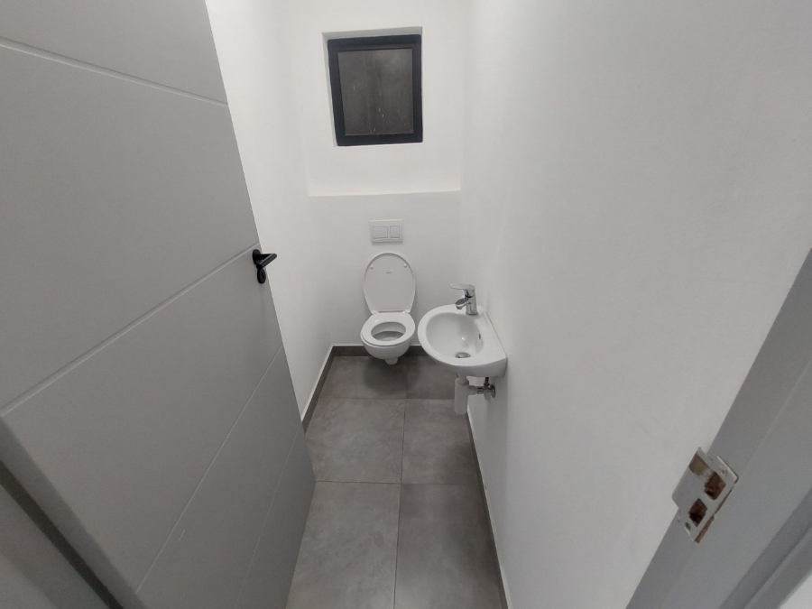 To Let 2 Bedroom Property for Rent in Athlone KwaZulu-Natal