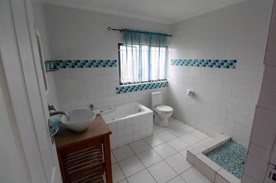 6 Bedroom Property for Sale in Ocean View KwaZulu-Natal