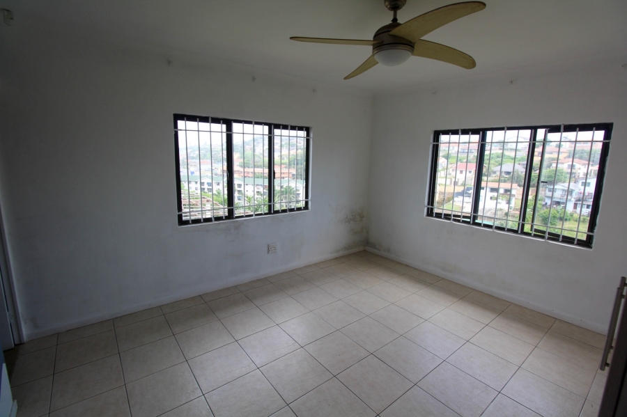 6 Bedroom Property for Sale in Ocean View KwaZulu-Natal