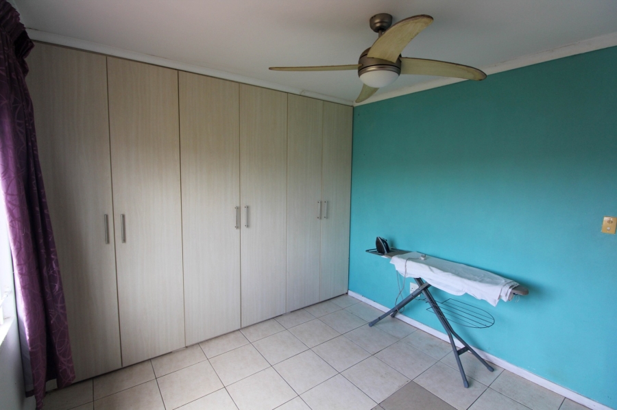 6 Bedroom Property for Sale in Ocean View KwaZulu-Natal