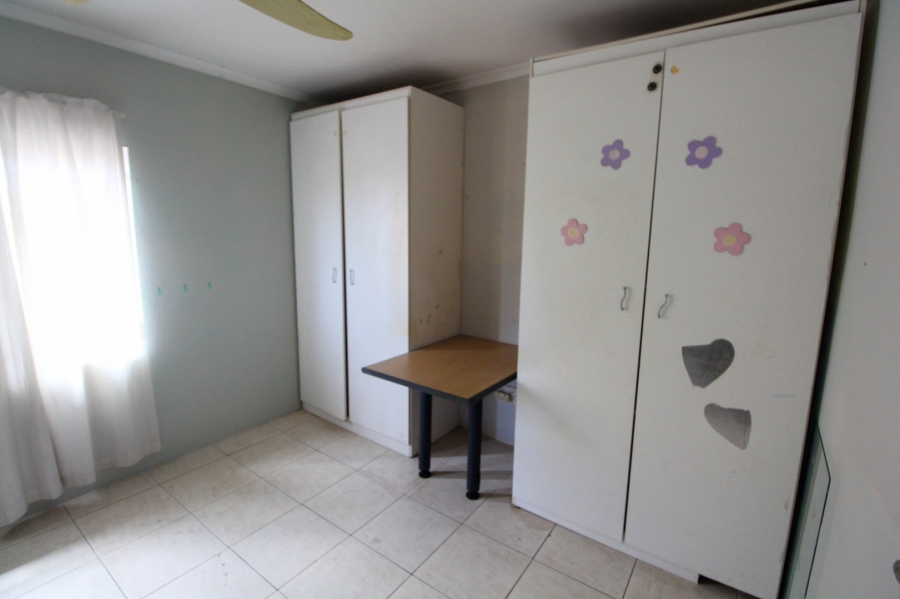 6 Bedroom Property for Sale in Ocean View KwaZulu-Natal