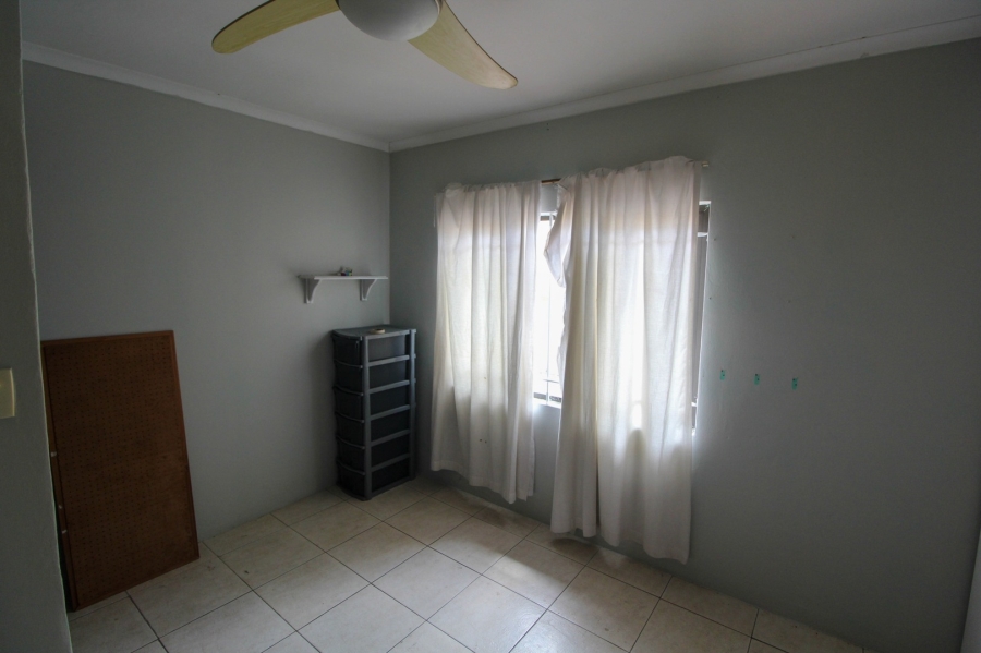 6 Bedroom Property for Sale in Ocean View KwaZulu-Natal