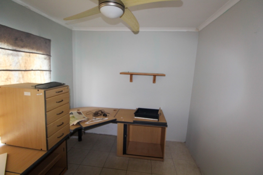 6 Bedroom Property for Sale in Ocean View KwaZulu-Natal