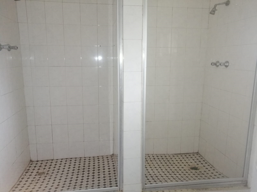 To Let 4 Bedroom Property for Rent in Overport KwaZulu-Natal