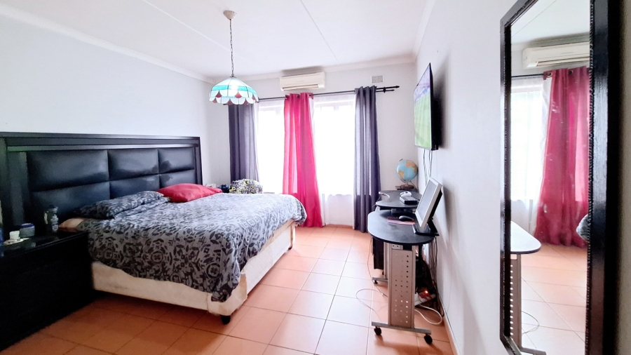 4 Bedroom Property for Sale in Bluff KwaZulu-Natal