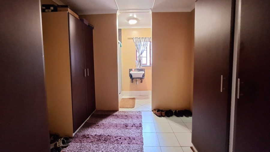 4 Bedroom Property for Sale in Bluff KwaZulu-Natal