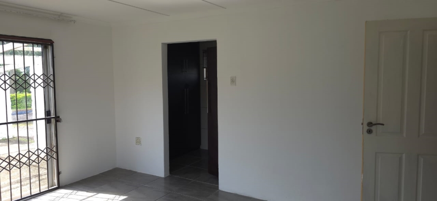 To Let 3 Bedroom Property for Rent in Hayfields KwaZulu-Natal