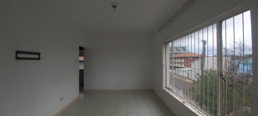 To Let 1 Bedroom Property for Rent in Essenwood KwaZulu-Natal