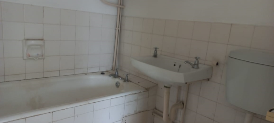 To Let 1 Bedroom Property for Rent in Essenwood KwaZulu-Natal