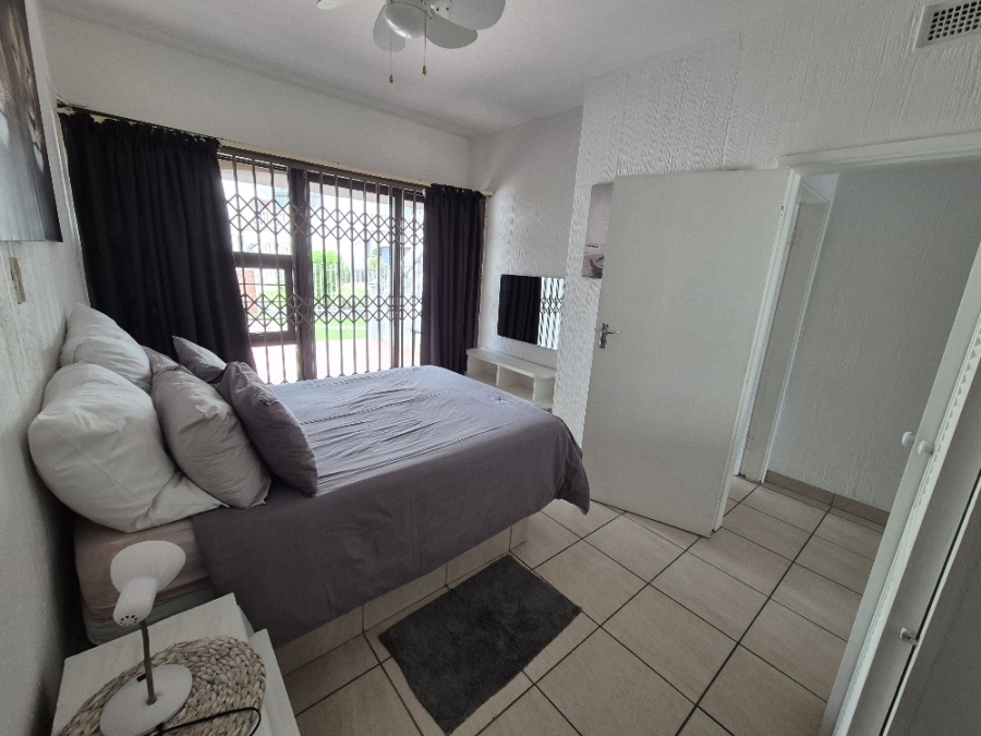 To Let 3 Bedroom Property for Rent in Manaba Beach KwaZulu-Natal