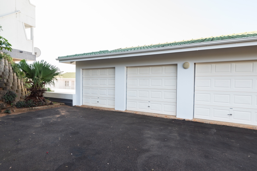To Let 3 Bedroom Property for Rent in Shakas Rock KwaZulu-Natal