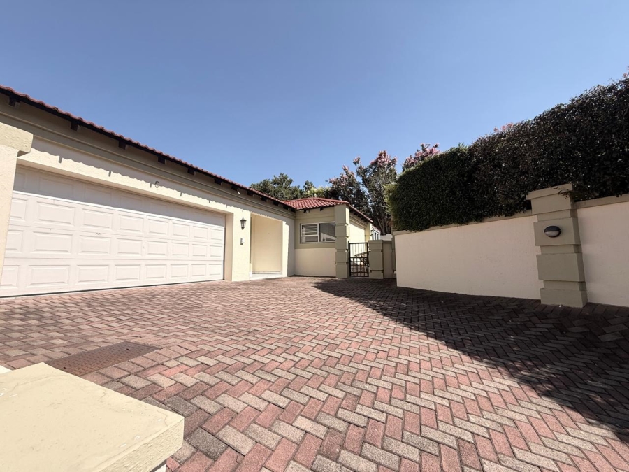 3 Bedroom Property for Sale in Aviary Hill KwaZulu-Natal