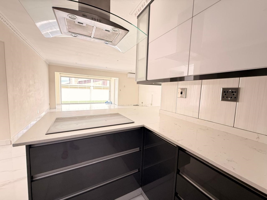 3 Bedroom Property for Sale in Aviary Hill KwaZulu-Natal