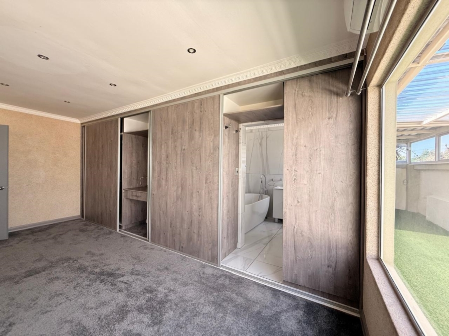 3 Bedroom Property for Sale in Aviary Hill KwaZulu-Natal