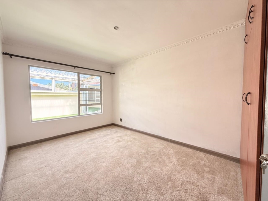 3 Bedroom Property for Sale in Aviary Hill KwaZulu-Natal