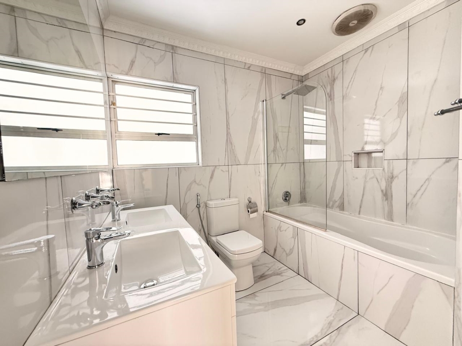 3 Bedroom Property for Sale in Aviary Hill KwaZulu-Natal