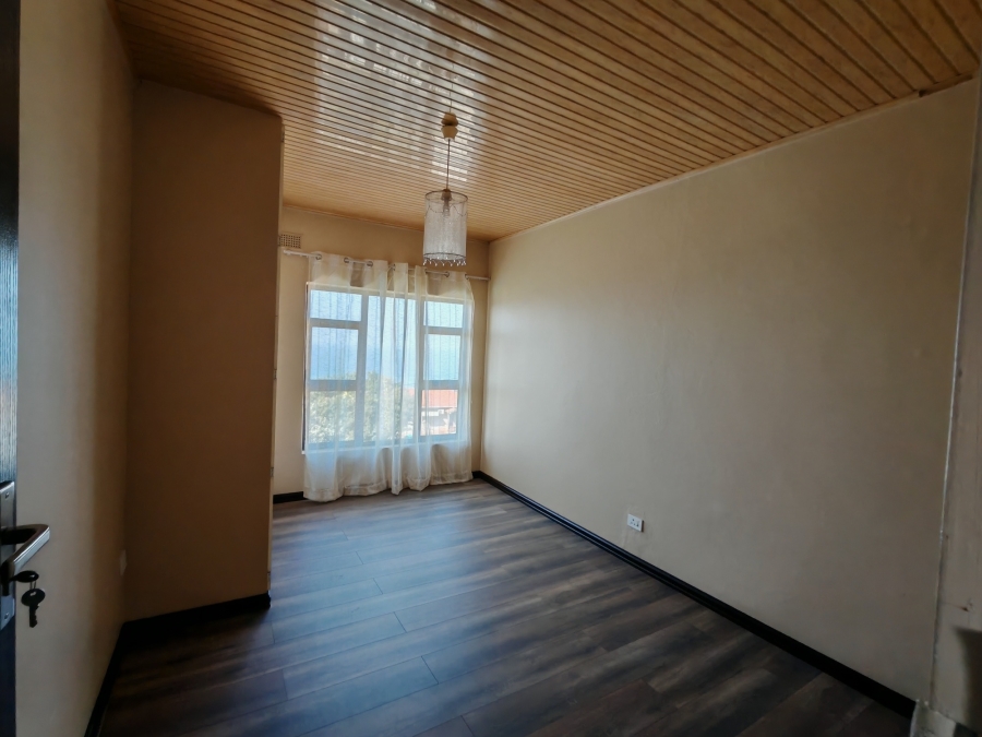 5 Bedroom Property for Sale in Bluff KwaZulu-Natal