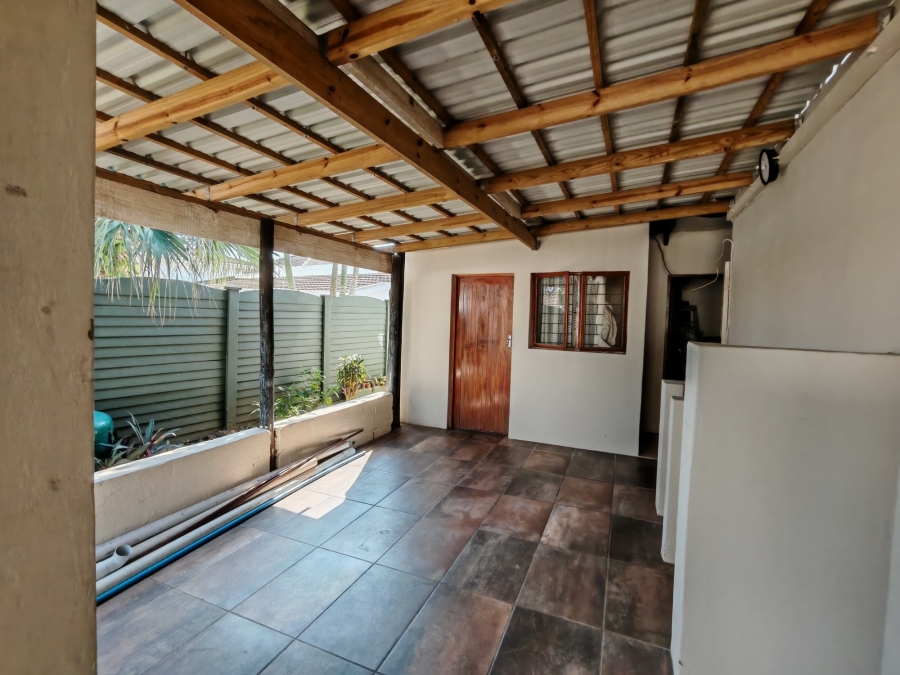 5 Bedroom Property for Sale in Bluff KwaZulu-Natal