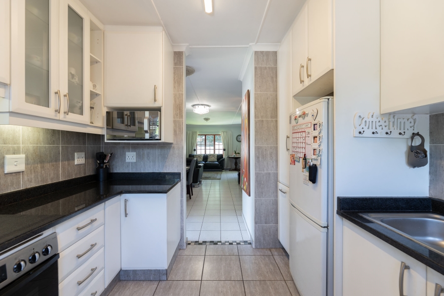 3 Bedroom Property for Sale in Sunningdale KwaZulu-Natal