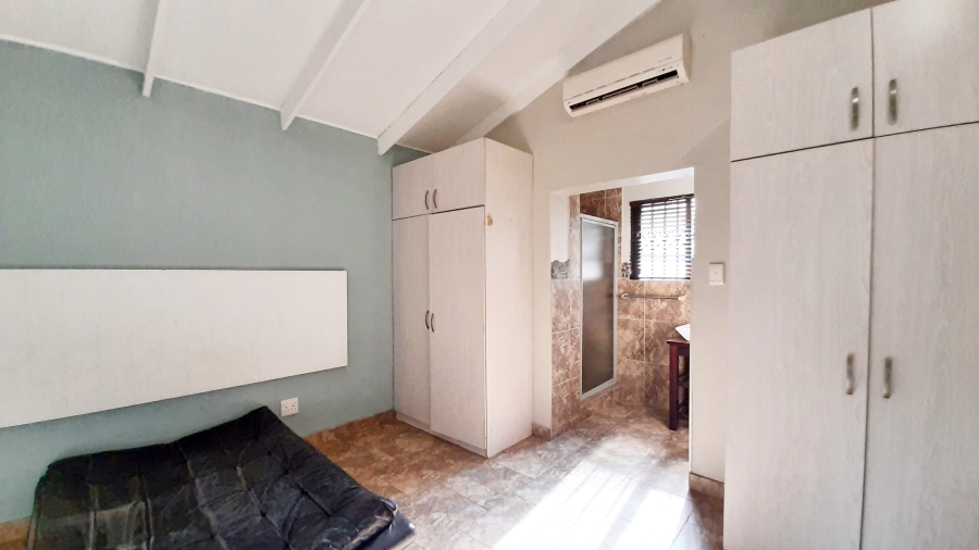 5 Bedroom Property for Sale in Ballito Central KwaZulu-Natal