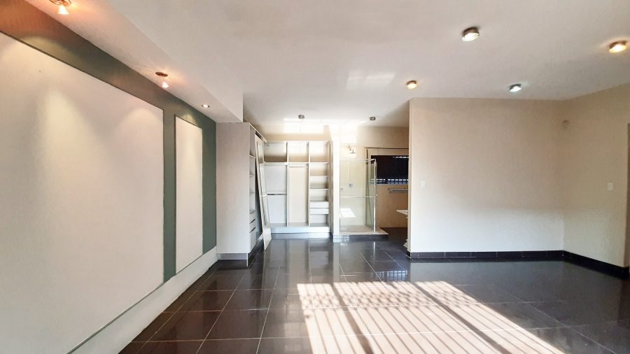 5 Bedroom Property for Sale in Ballito Central KwaZulu-Natal