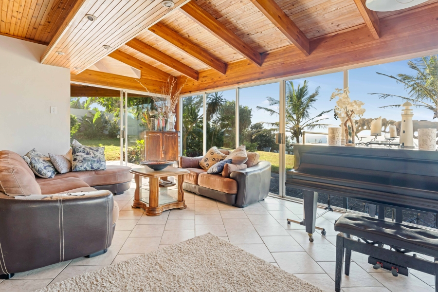 6 Bedroom Property for Sale in Athlone Park KwaZulu-Natal