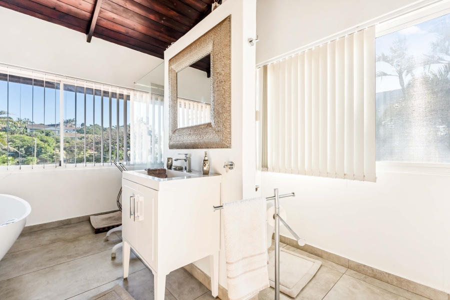 6 Bedroom Property for Sale in Athlone Park KwaZulu-Natal