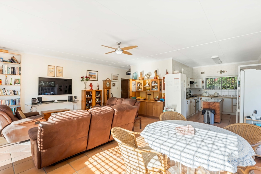 6 Bedroom Property for Sale in Athlone Park KwaZulu-Natal