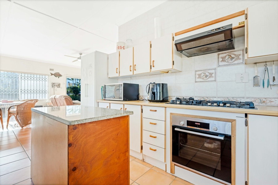 6 Bedroom Property for Sale in Athlone Park KwaZulu-Natal