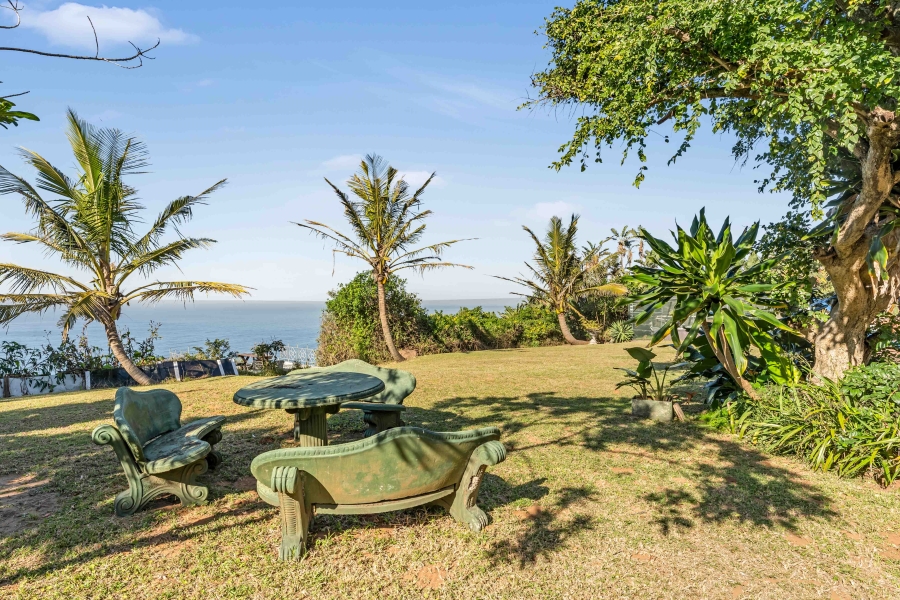 6 Bedroom Property for Sale in Athlone Park KwaZulu-Natal