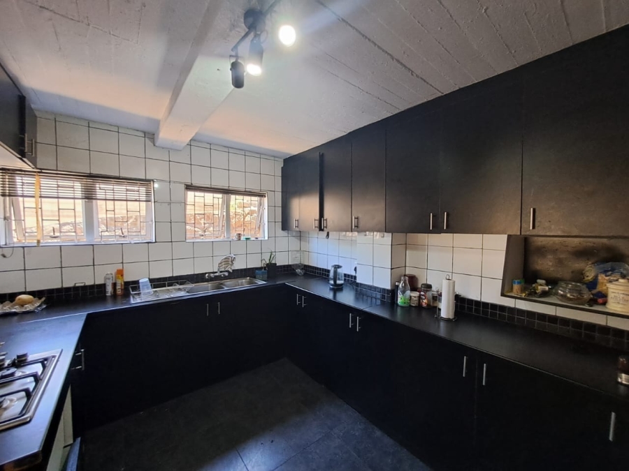 To Let 4 Bedroom Property for Rent in Bluff KwaZulu-Natal