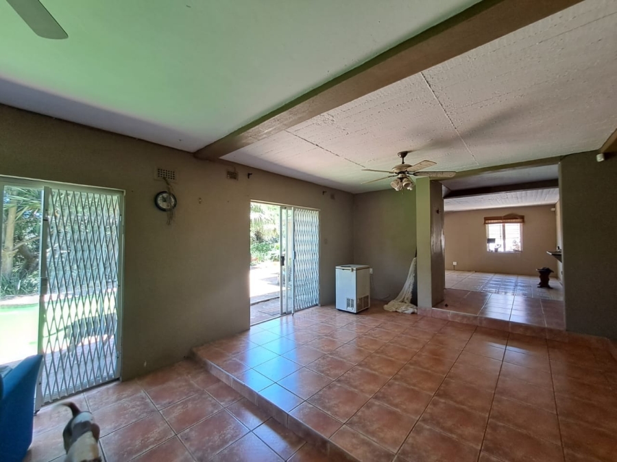 To Let 4 Bedroom Property for Rent in Bluff KwaZulu-Natal