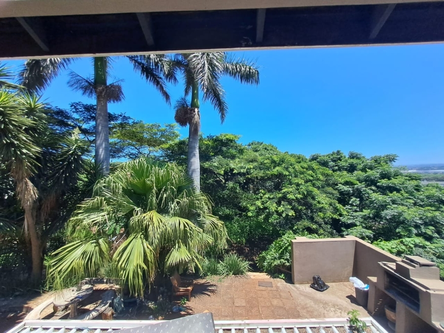 To Let 4 Bedroom Property for Rent in Bluff KwaZulu-Natal
