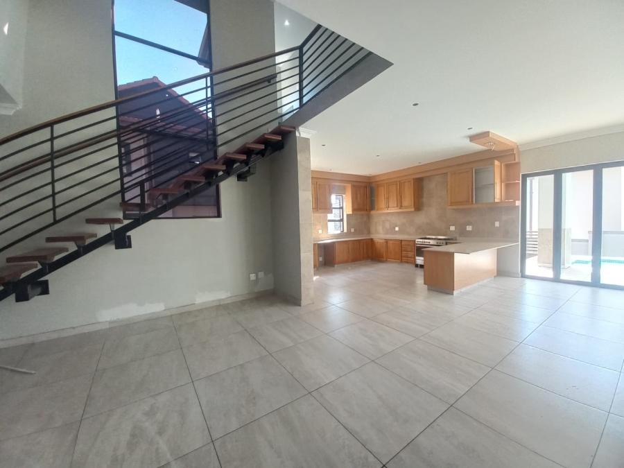 To Let 6 Bedroom Property for Rent in Izinga Estate KwaZulu-Natal