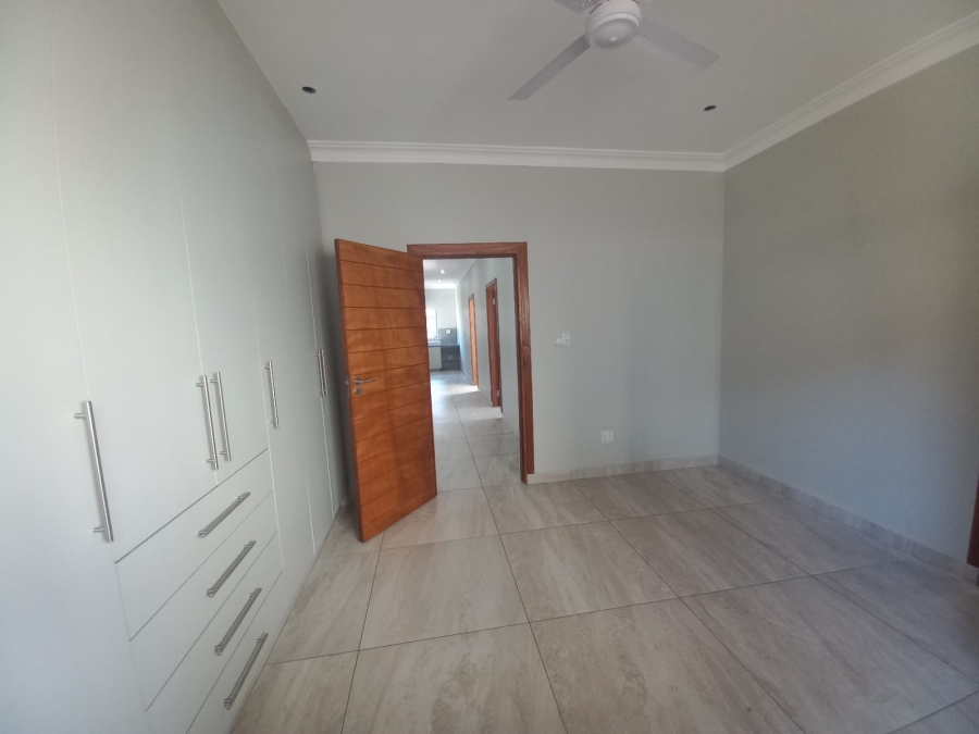 To Let 6 Bedroom Property for Rent in Izinga Estate KwaZulu-Natal