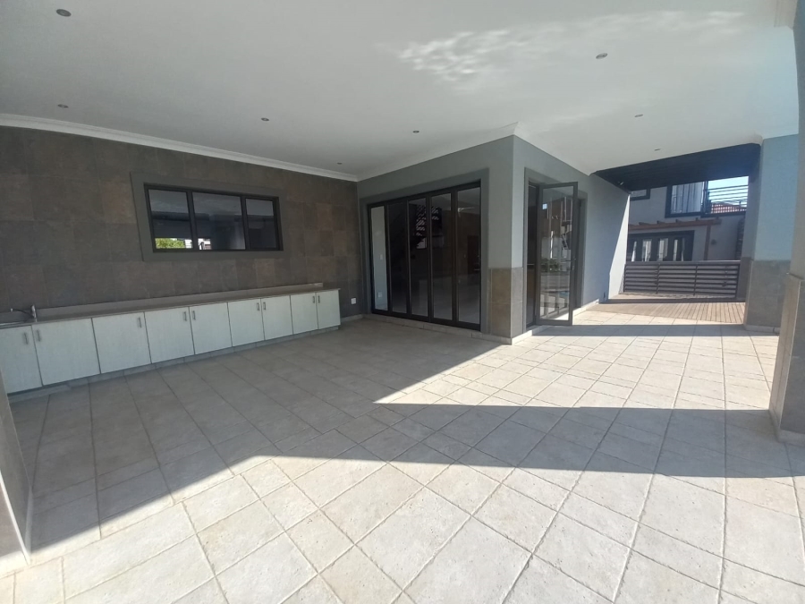 To Let 6 Bedroom Property for Rent in Izinga Estate KwaZulu-Natal