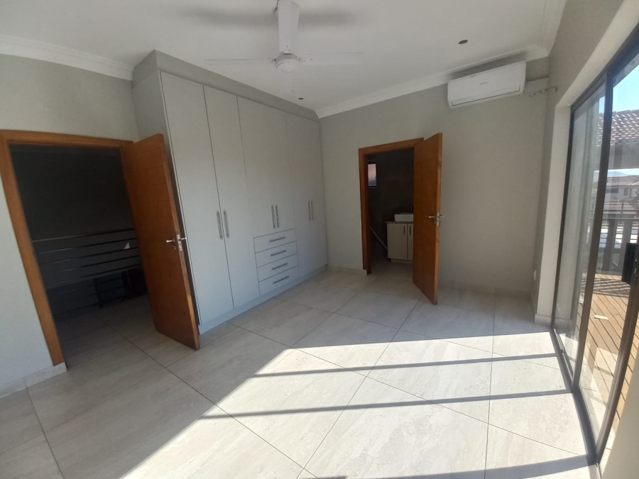 To Let 6 Bedroom Property for Rent in Izinga Estate KwaZulu-Natal