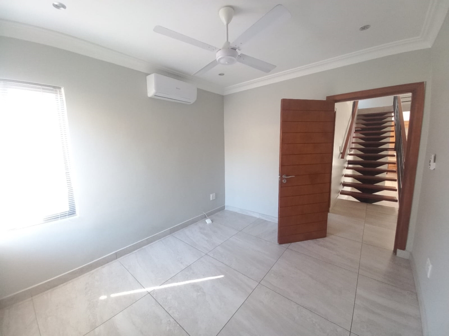 To Let 6 Bedroom Property for Rent in Izinga Estate KwaZulu-Natal