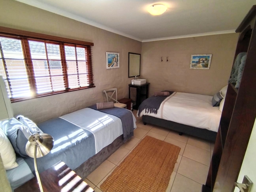 5 Bedroom Property for Sale in Athlone KwaZulu-Natal