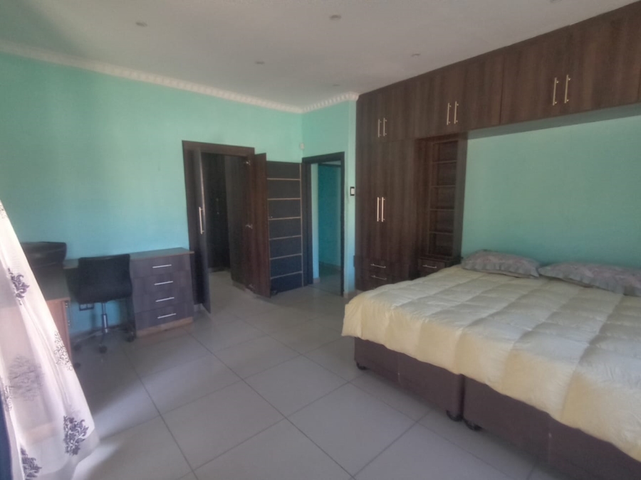 5 Bedroom Property for Sale in Escombe KwaZulu-Natal