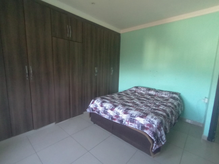 5 Bedroom Property for Sale in Escombe KwaZulu-Natal