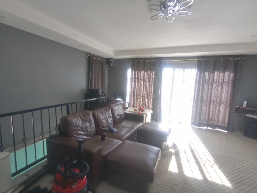 5 Bedroom Property for Sale in Escombe KwaZulu-Natal