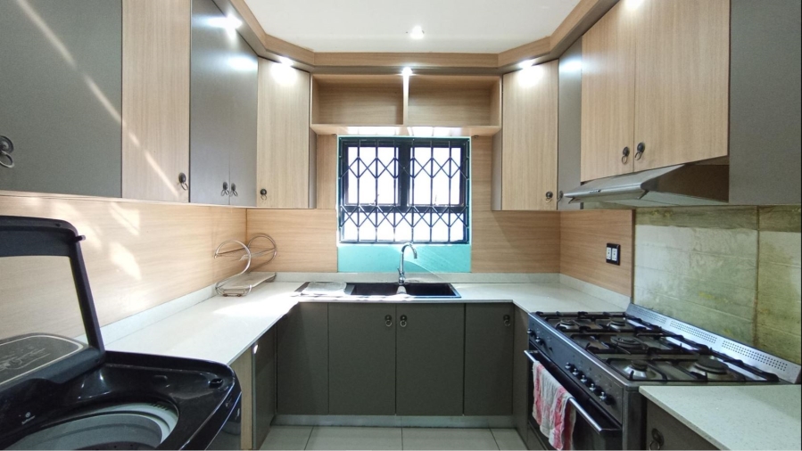 5 Bedroom Property for Sale in Escombe KwaZulu-Natal